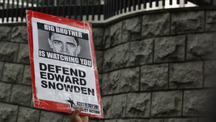На много места по света има протести в подкрепа на Едуард Сноудън. Снимка: Ройтерс