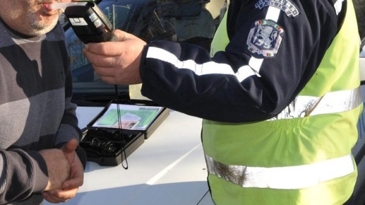 Водачът е тестван с дрегер, като апаратът отчел 0.97 промила алкохол в издишания от него въздух. Снимка: архив, Булфото