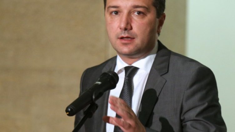 Jрябва нов тип политика – морална, отсече министър Стойнев. Снимка: БТА