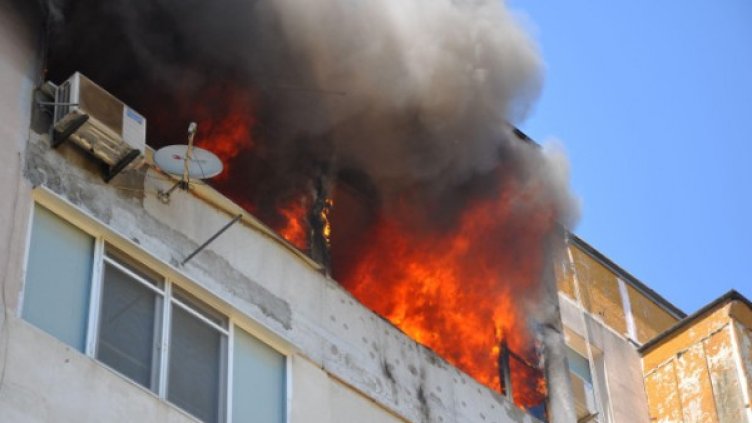 Огненият ад във Варна. Снимка: Булфото