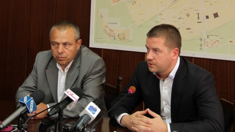 Кметът на Стара Загора Живко Тодоров (в дясно) и заместникът му Йордан Николов. Снимка: Община Стара Загора