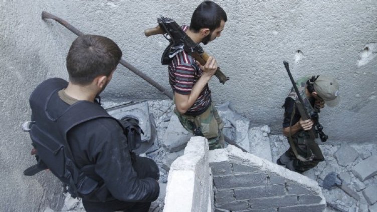 Бойци от Свободната сирийска армия. Снимка: Reuters