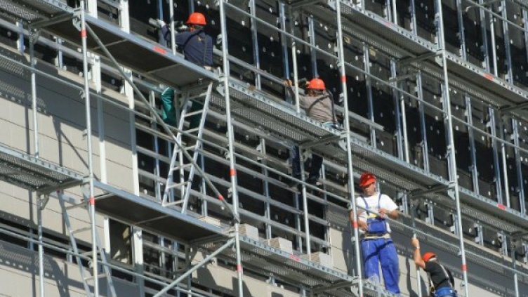 Строители от Източна Европа правели социален дъмпинг в Белгия. Снимка: архив, Булфото