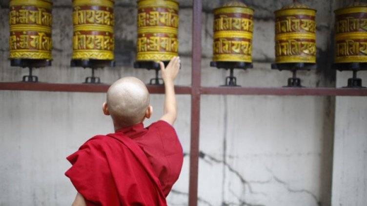 Будистки монах си купил 22 мерцедеса. Снимка: архив, Reuters
