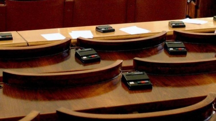 Липсата на кворум провали отмяна на "поправката Янев". Снимка: Булфото