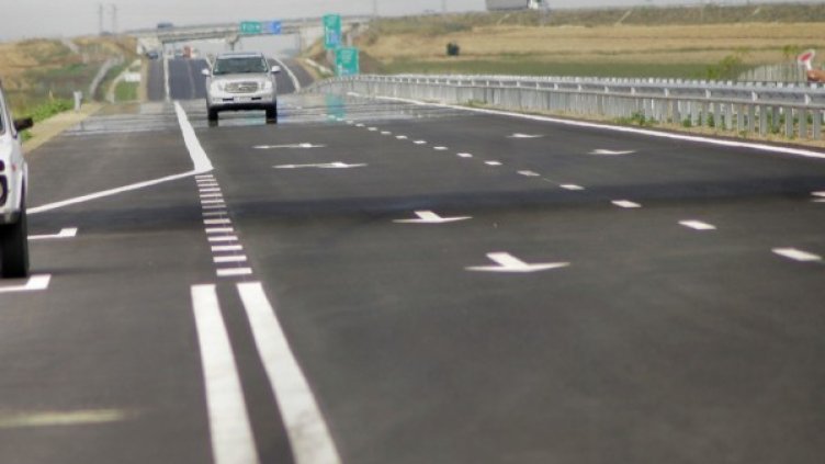 Колите ще тръгнат в 13 часа Снимка: БТА