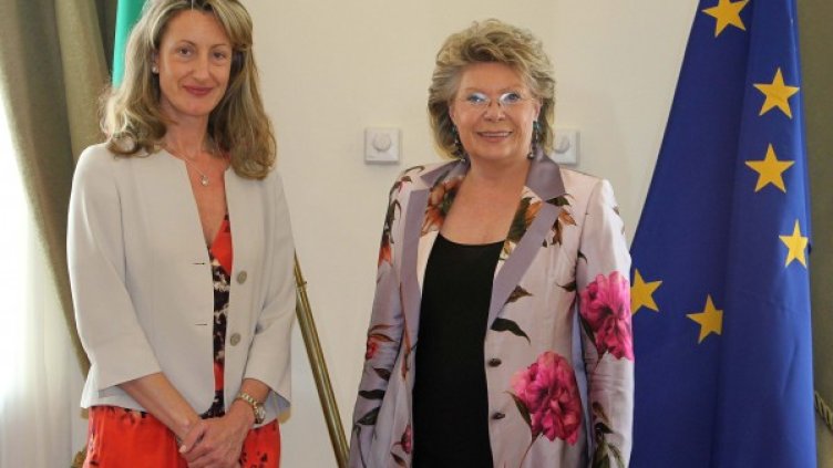 Зинаида Златанова и Вивиан Рединг. Снимка: БТА