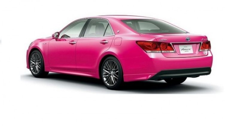 Розовата Тойота. Снимка: AutoMedia.bg