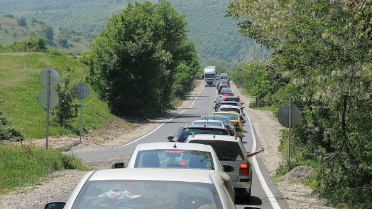 И сега трафикът към Кулата не секва. Снимка: Булфото