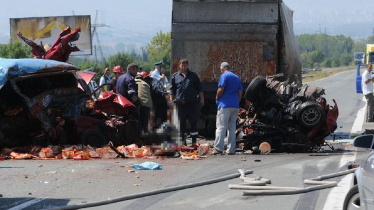 Ужасът край Яна в снимки