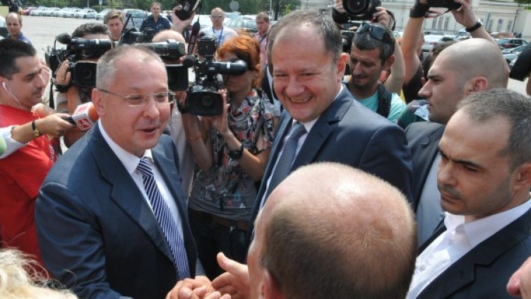 Станишев се радва на по-голяма подкрепа от Бойко Борисов. Снимка: Булфото