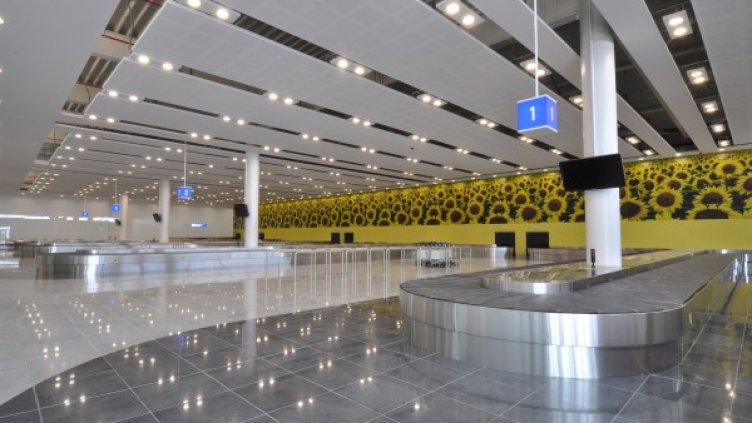 Новият терминал на летище Варна. Снимка: Булфото
Снимка: "Черно море"