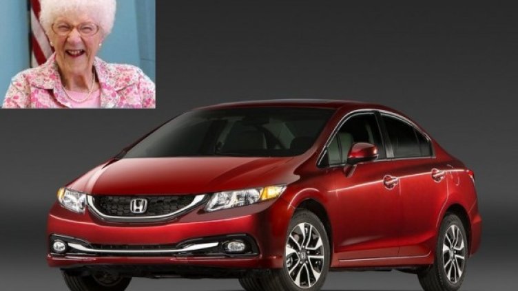 Така изглежда новата кола на 105-годишната Едит Кирчмайер. Колаж: Automedia.bg