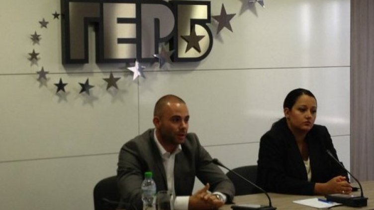 Александър Ненков и Лиляна Павлова. Снимка: ГЕРБ