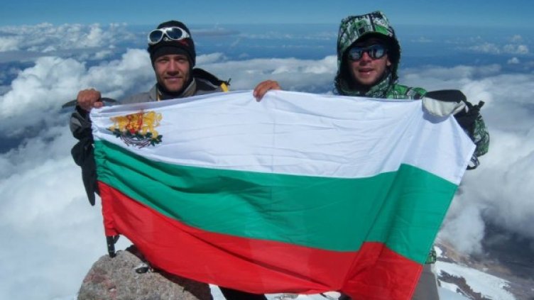 Да погледнеш света отвисоко. Там...