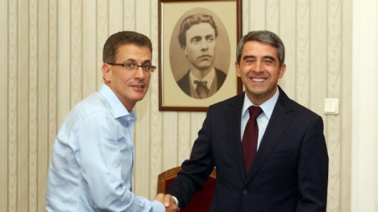 Президентът Росен Плевнелиев и Тодор Попов, председател на НСОРБ. Снимка: БТА