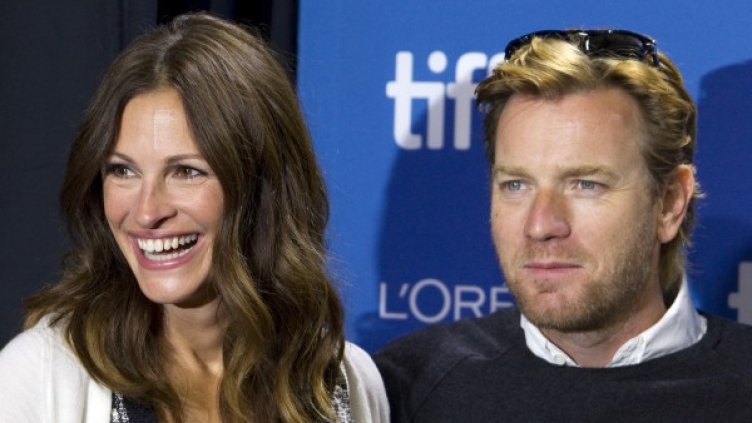 Джулия Робъртс и Юън Макгрегър представят филма"Август: Окръг Осейдж" в Торонто. Снимка: Reuters