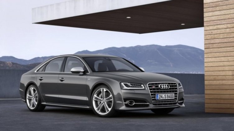 Audi S8. Снимка: Audi