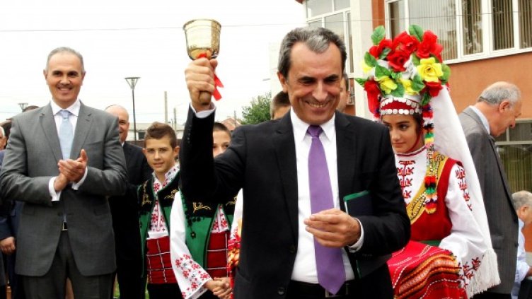 Премиерът Пламен Орешарски в Садово Снимка: БТА