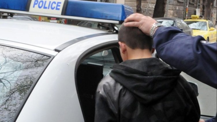 Мъжът е арестуван. Снимка: архив Булфото