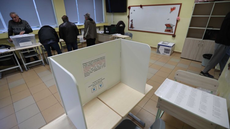 "Галъп": ПБ е с 35,5%, ГЕРБ- СДС е със 17,5%, БСП остава под черта 