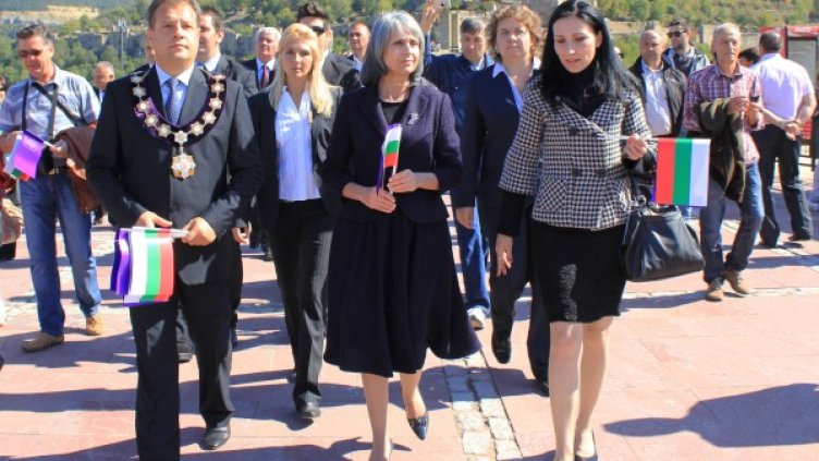 Маргарита Попова е във Велико Търново за честванията на Независимостта. Снимка: БТА