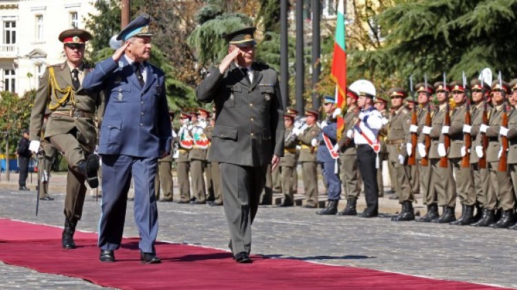 Генерал Симеонов се срещна с началникът на Обединения щаб на Въоръжените сили на Грузия полк. Иракл и Дзнеладзе. Снимка: БТА