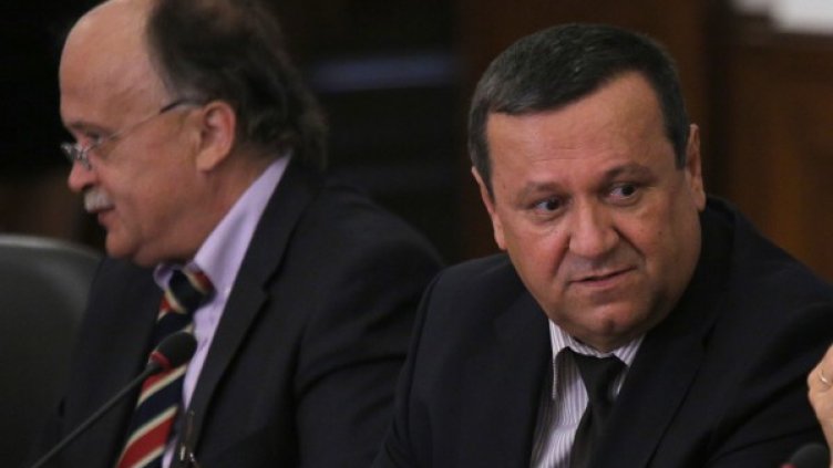 Обмисля се вариант близо 800 хил. пенсионери с пенсии до 200 лв. да получат коледна добавка. Снимка: БТА