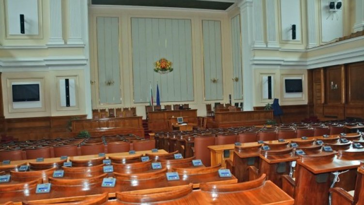 Петъчната пустощ в парламента. Снимка: архив, Булфото