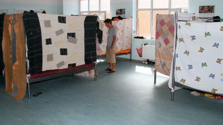 Бежански биваци в центъра в Пъстрогор. Снимка: Impact Press Group