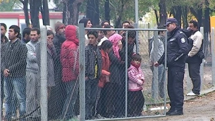 Мизерията на бежанците: Децата ни ще започнат да измират от глад