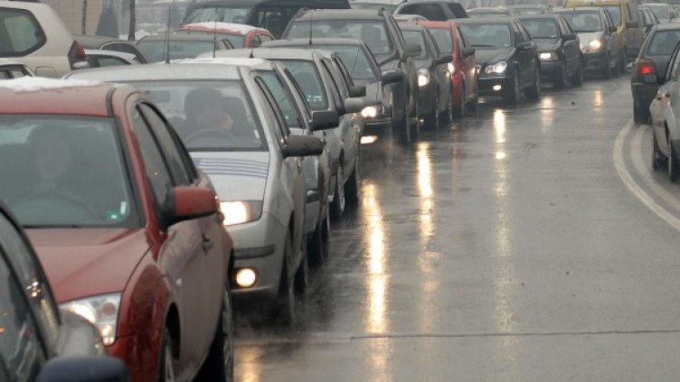 Софиянци трябва да изтърпят 6 месеца задръствания на кръстовището при булевардите "Пейо Яворов" и "Стоян Михайловски". Снимка: Булфото, архив