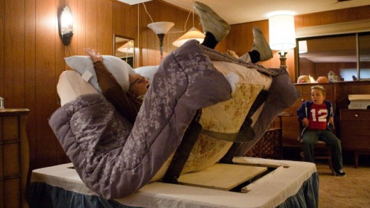 Кадър от филма "Лошият дядо" Снимка: БТА