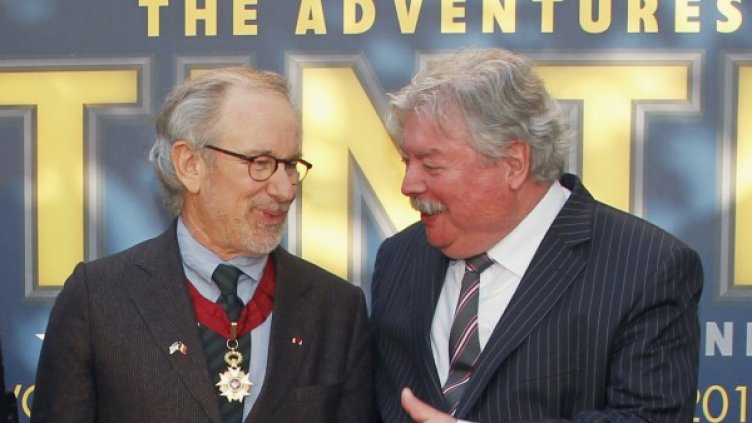 Фреди Тилеманс /дясно/ разговаря с режисьора Стивън Спилбърг. Снимка: архив, Reuters