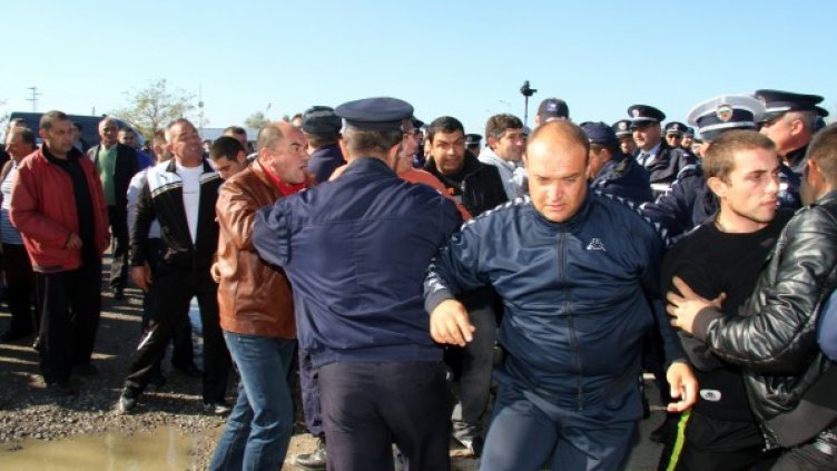 Спречкванията. Снимка: Impact Press Group