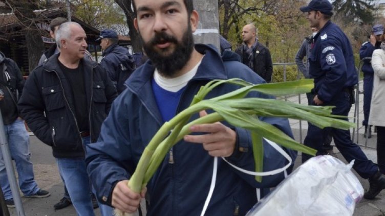 Пълното бойно снаряжение на Никифоров. Снимка: Булфото