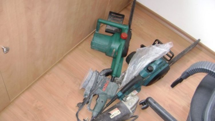 Снимка: архив, Булфото
Част от откраднатото от бандата. Снимка: МВР
Снимка: МВР