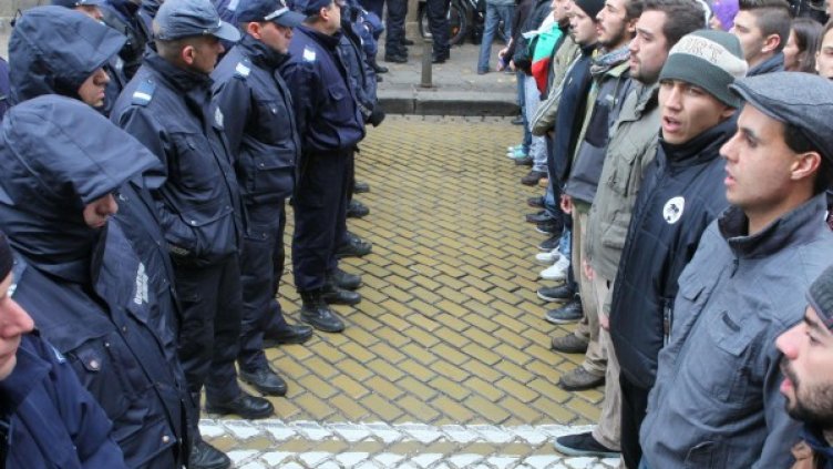 Днешният протест пред НС. Снимка: Булфото