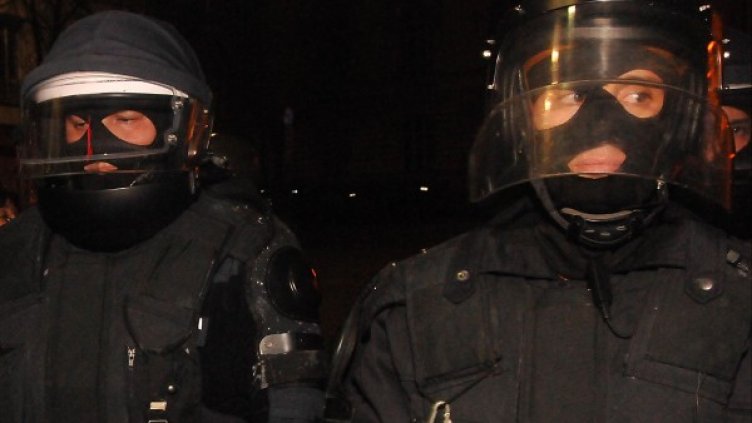 Робокопите пред НС. Снимка: архив, Булфото