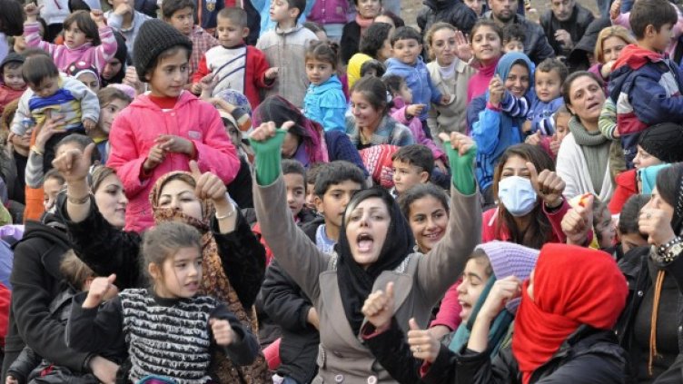 По-рано днес бежанците се разбунтуваха срещу условията. Снимка: Булфото