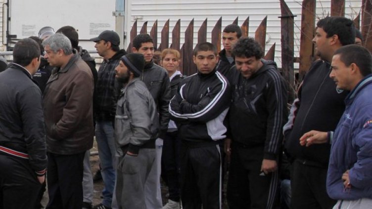 Отрядите щели да бъдат гаранция, че патрулите на Расате няма да ги тормозят. Снимка: архив, Булфото