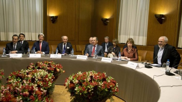 Шесторката и Иран си стиснаха ръцета. Снимка: Reuters