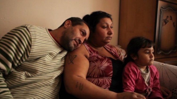 Кадър от филма на Данис Танович "Епизод от живота на събирача на желязо". Снимка: Арт Фест