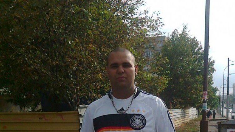 Емил Азов. Фейсбук