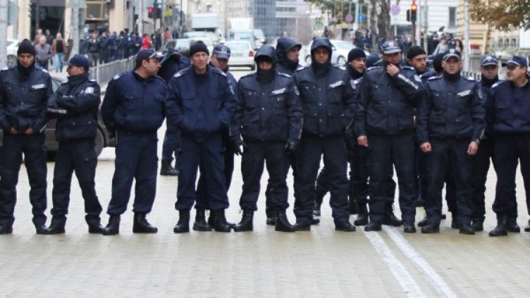 Вълната от съкращения в МВР няма да засегне полицаите. Снимка: архив, Булфото