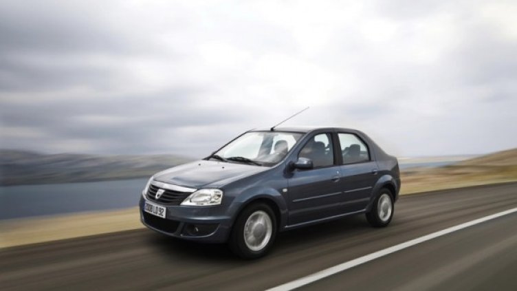 Logan от 2009 г. Снимка: Dacia