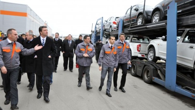 Стойнев видя "Great Wall", повози се и рече: България тръгна!