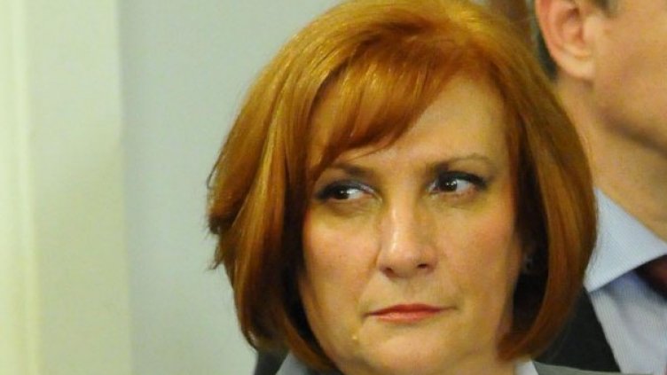 Министър Искра Михайлова все още мисли за оставката. Снимка, архив: Булфото