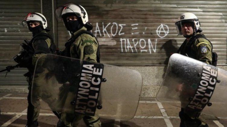 Арестуваха грък за сексуално малтретиране над две сестри от България