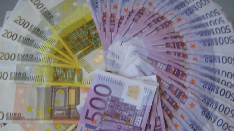 Задържаните евра на ГКПП -Русе. Снимка, Агенция"Митници"